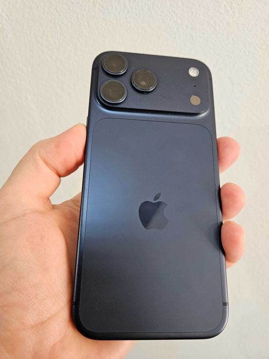 Iphone 17 Pro Max, 256 gb, neverlock, accept schimb.