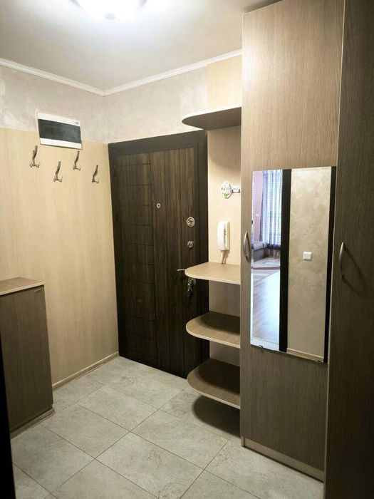 Дава се под наем Двустаен апартамент в Бургас, Сарафово - 67 кв.м за 548.25 € - Снимка #2