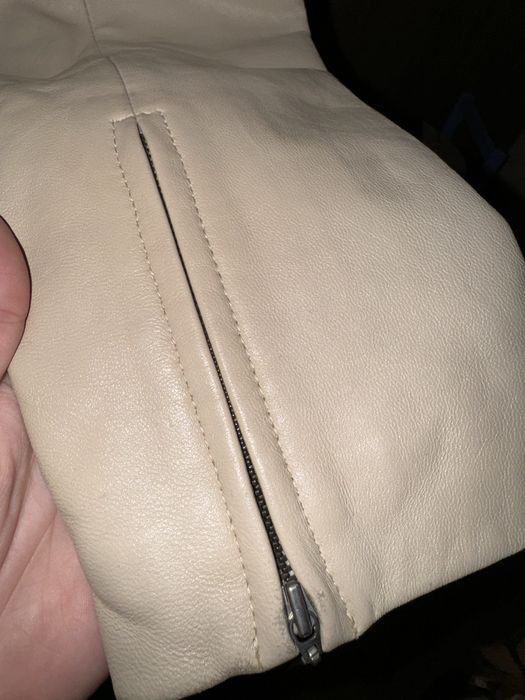 Продам женскую куртку. Натуральная кожа