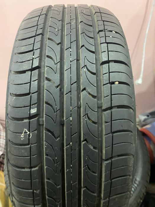 Продам летний шины размер 225/50 R18