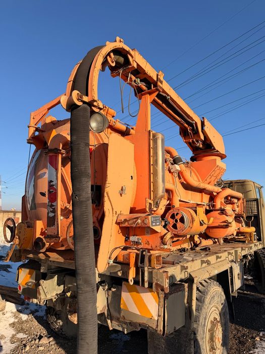 Vand ansablu vidanja Muller de 5000 litri cu motor vw diesel auxiliar.