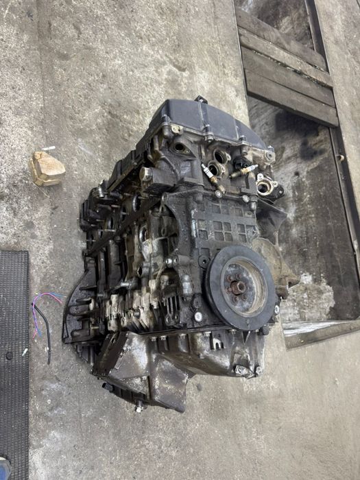 Двигатель N52B25