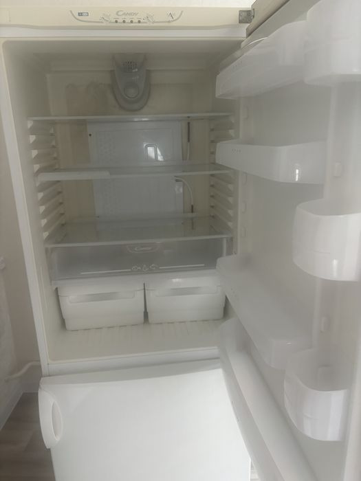 Холодильник срочно, дешево!