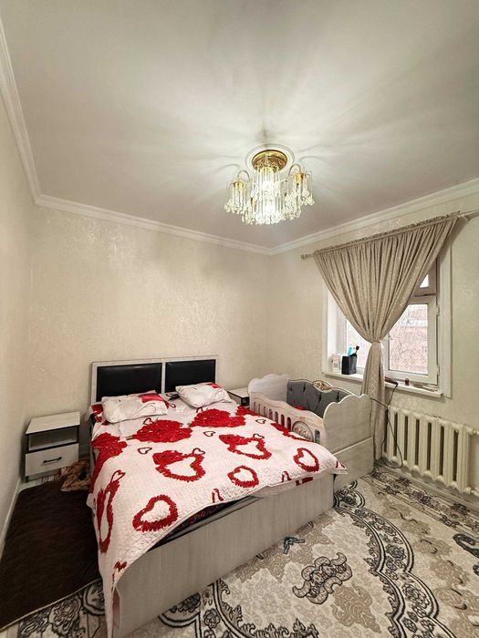 Uy sotiladi Yunusobod 4 kvartalda