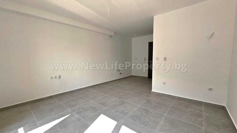 Продава се Едностаен апартамент в к.к. Слънчев бряг - 36 кв.м за 2028 €/кв.м - Снимка #5