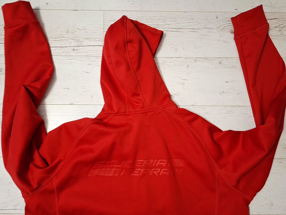 Ferrari-Ориг.суичър