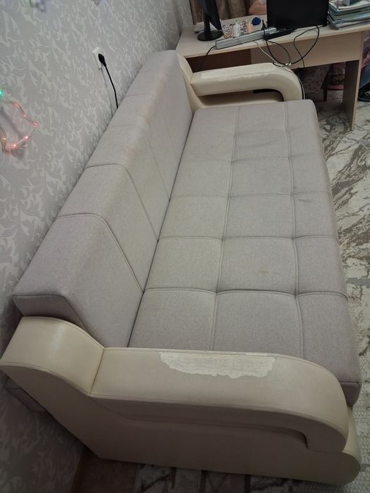 Светлые Диваны раскладные 2 шт