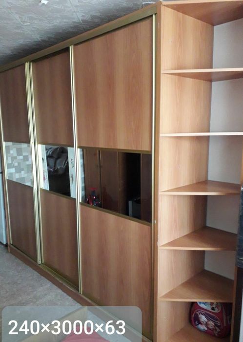 Шкаф купэ вытяжка тв