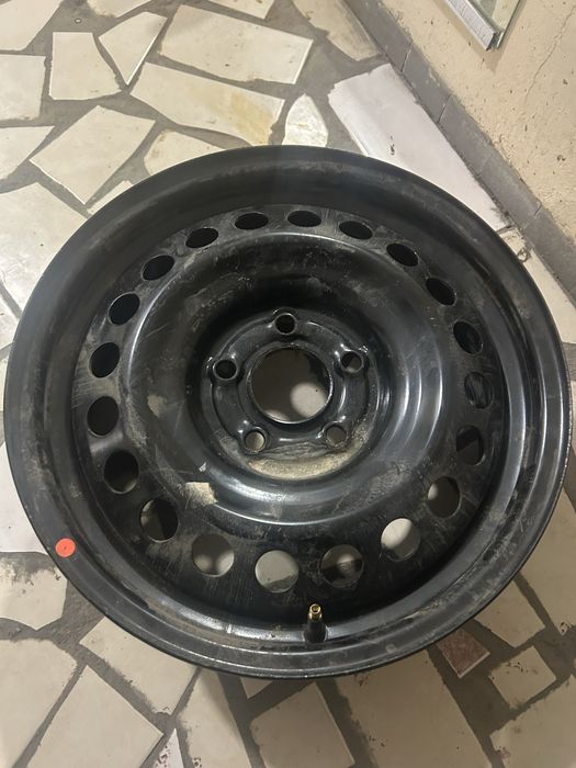 Диски - штампы с колпаками Радиус R-16, от Hyundai Creta