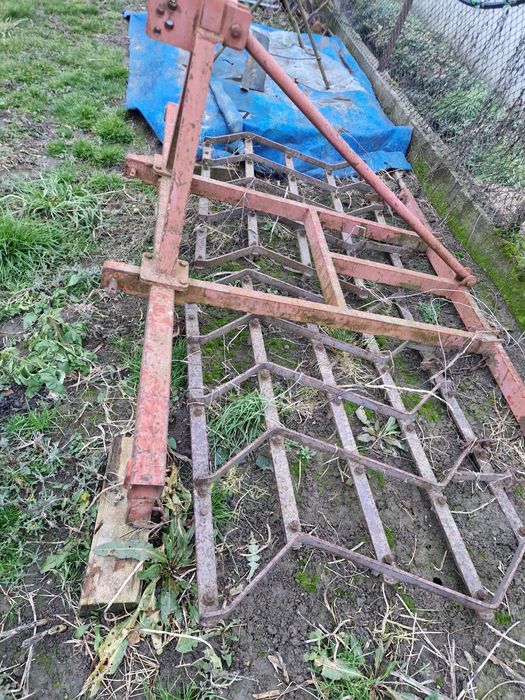 Plug Două Brazde si Grape