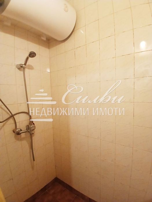 Продава се Двустаен апартамент в Шумен, Военно училище - 50 кв.м за 1581 €/кв.м - Снимка #11