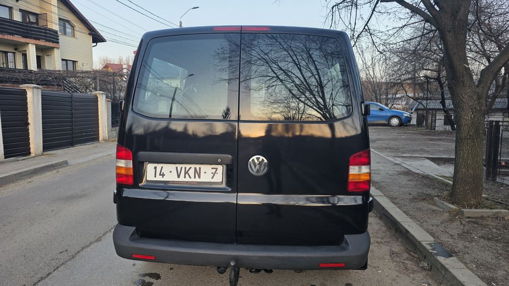 Volkswagen Transporter T5 2.5 TDI An 2008 * 6 Locuri Dublu Cabina * Autoutilitara * Extralung * Cutie Manuala