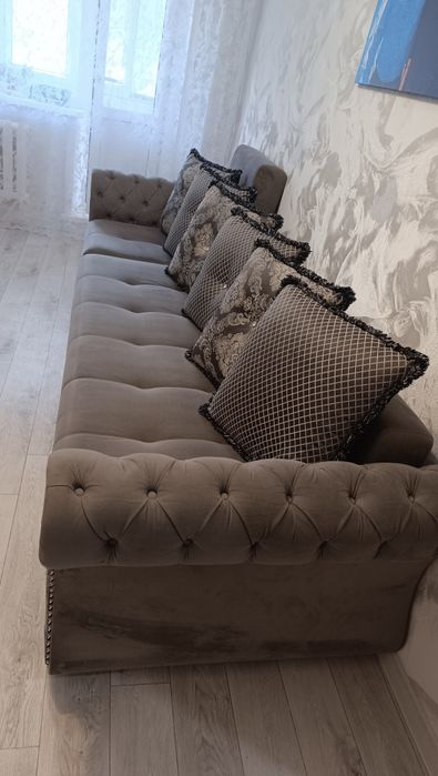 Продам диван размер 90*315