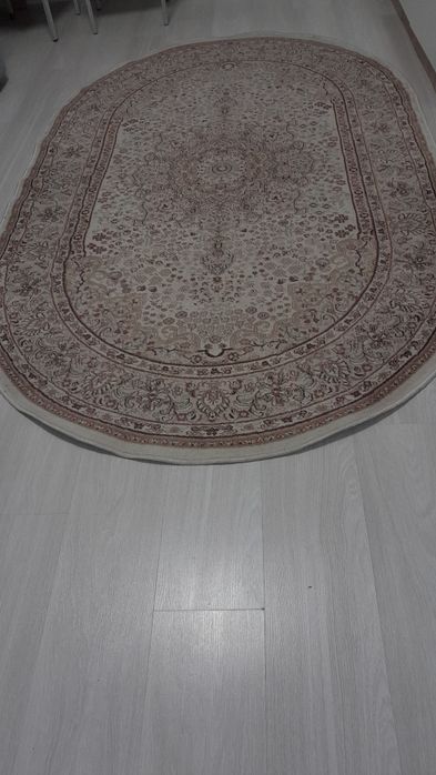 Продам ковер размером 1,5×2,3м