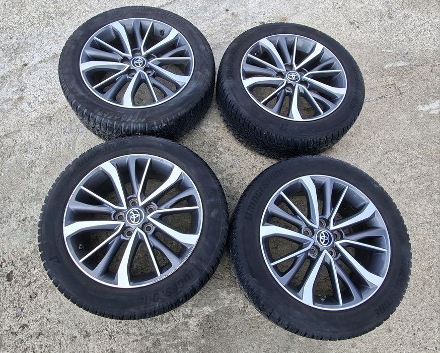 Гуми Зимни 215/55/17 Bridgestone Blizzak 4бр.