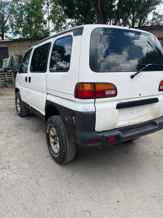 Mitsubishi L 400 / 2000г.