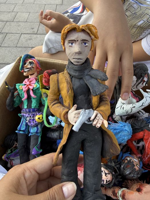 Продам аниме фигуры,500