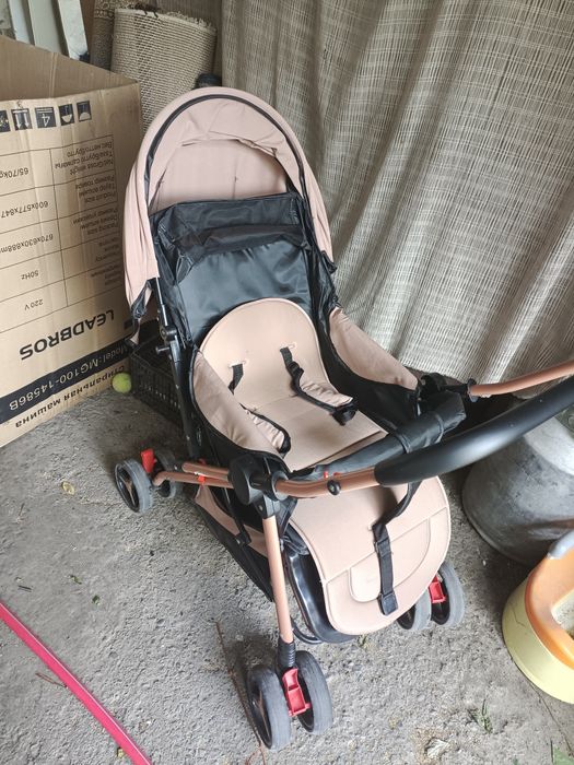 Продам детскую коляску