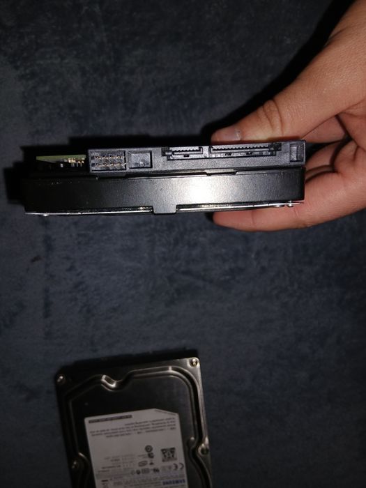 4 Hard disk-uri stare bună