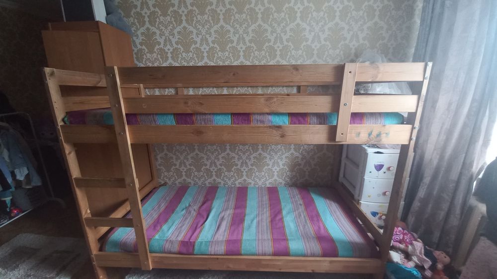 Продам двухяросную кровать