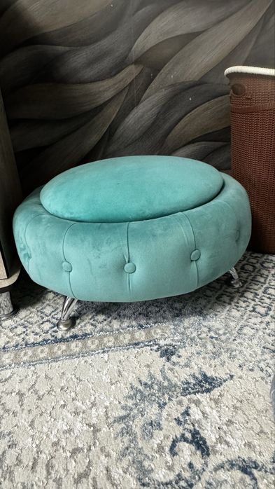 Пуфик 2шт красивы новый