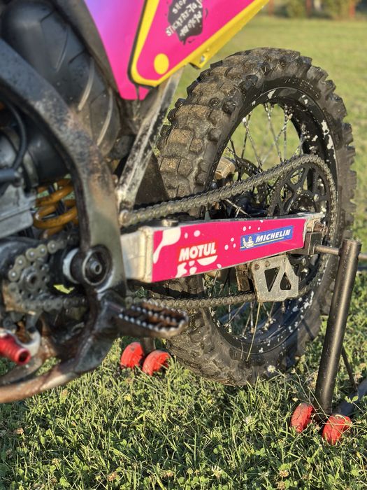 Suzuki rm125.
