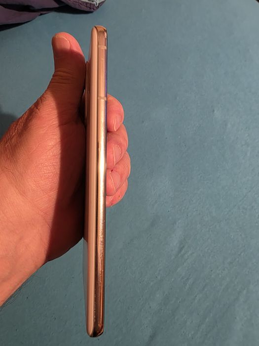 Продавам Samsung Galaxy  s21 5G