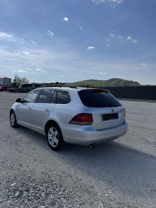 Volkswagen Golf 2010 / 1.6TDCI / Automat / Euro 5