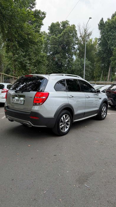 Chevrolet Captiva 4
