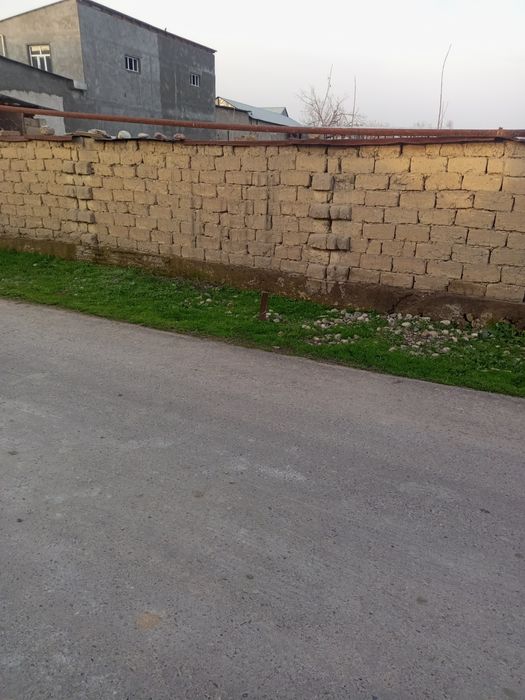 Тошкет шахрида  1 сотихи йер 11минг$ доллордан курук  йер сотилади