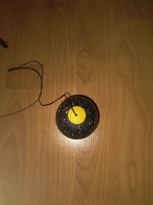 Vând tama o kendama revo