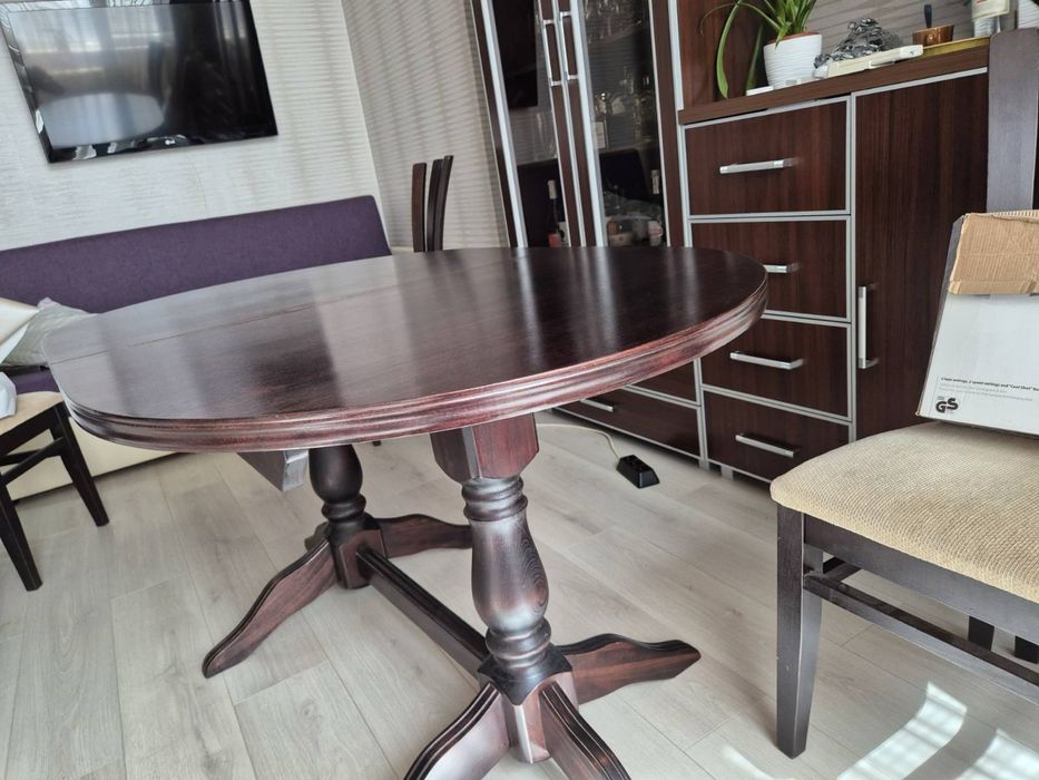 Трапезна маса масивно дърво