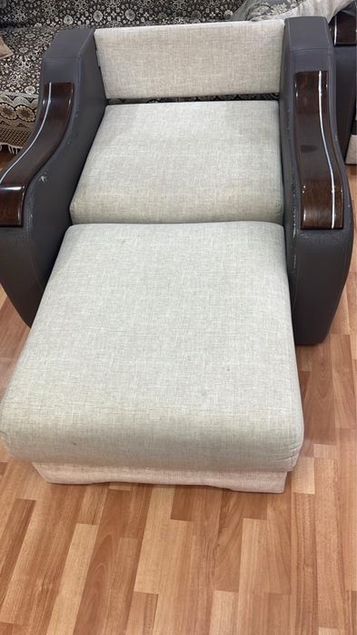 Продам диван и кресло комплект