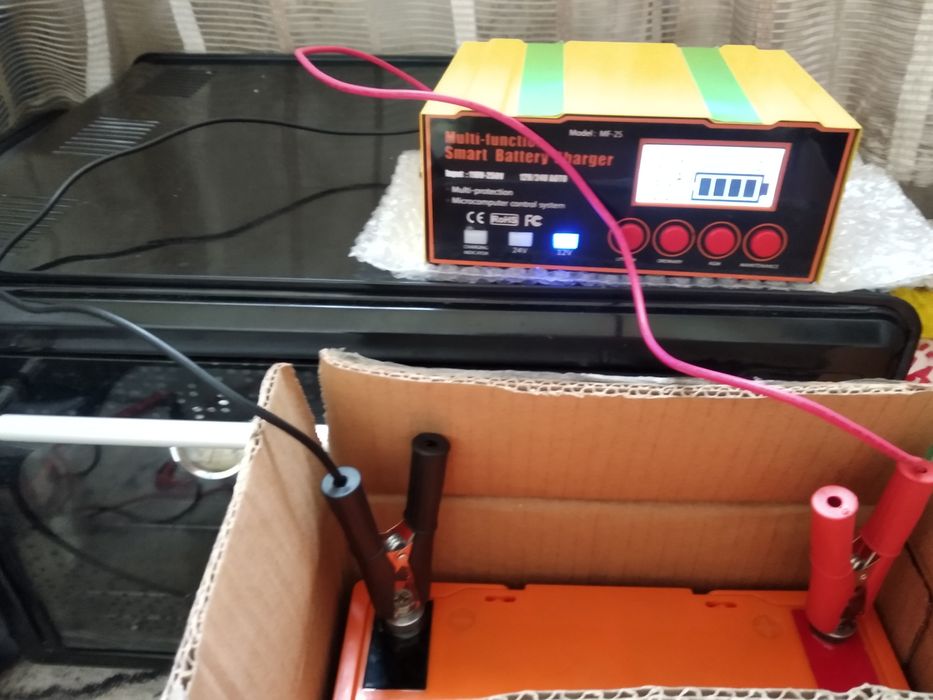 Зарядка для аккумулятора