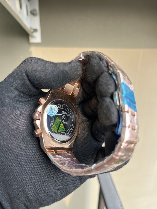 Часовник poedegar НАМАЛЕН!