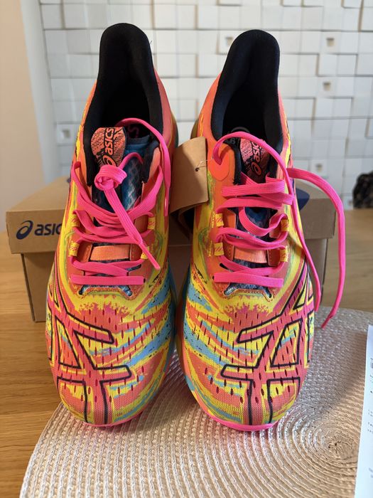 Маратонки Asics, чисто нови !!!