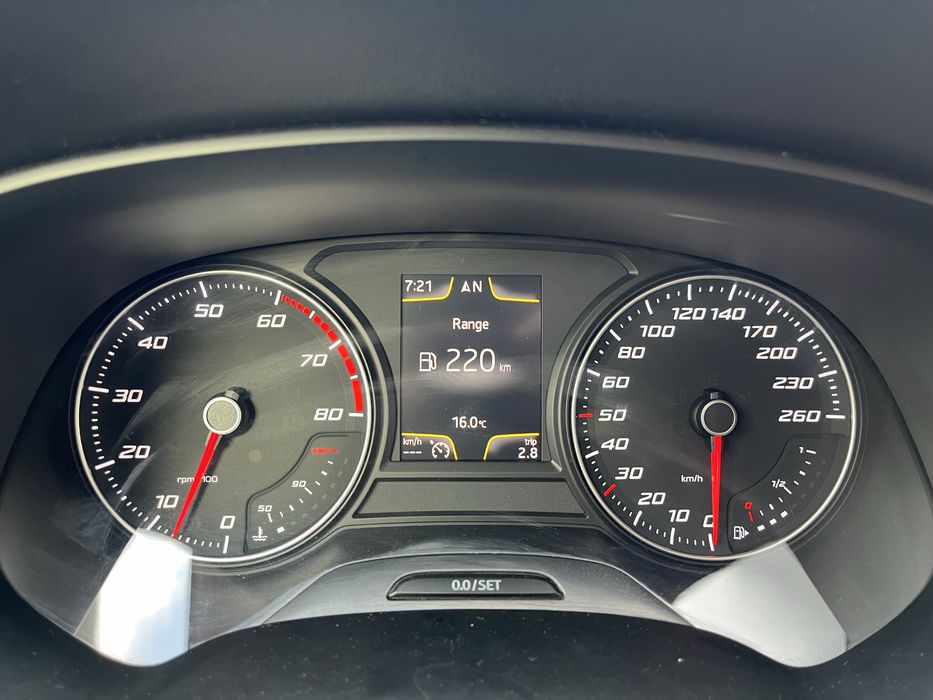 Seat Leon 3 / Distronic / Faruri led / Distributie curea