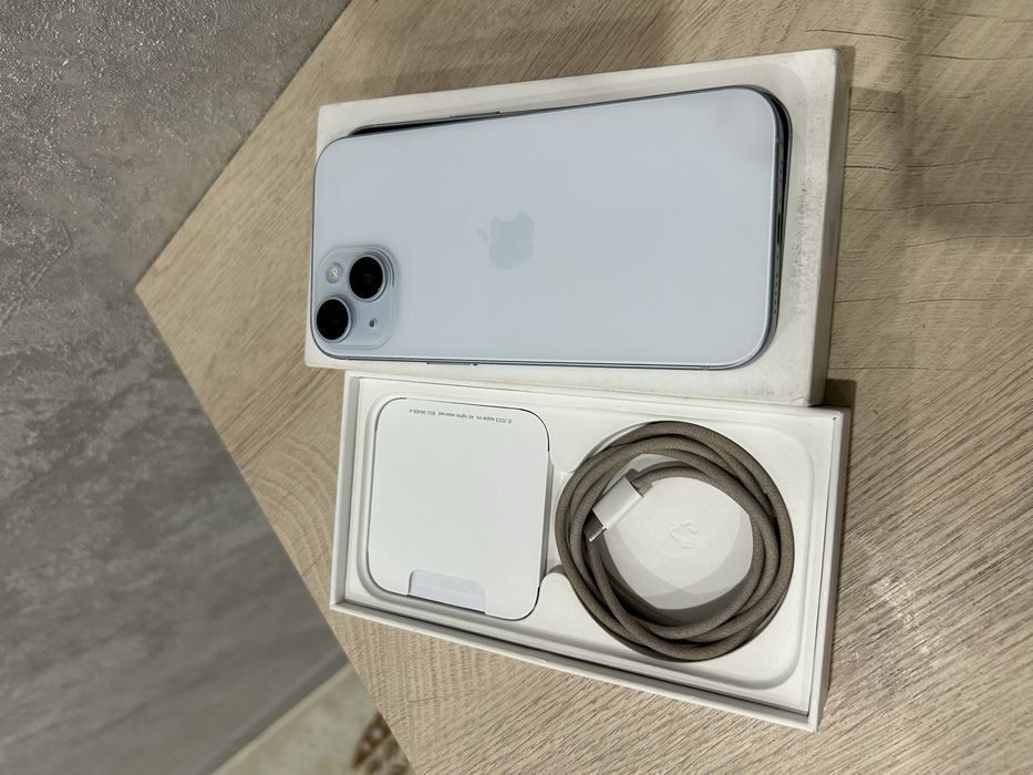 Продам Айфон 15 iphone 15