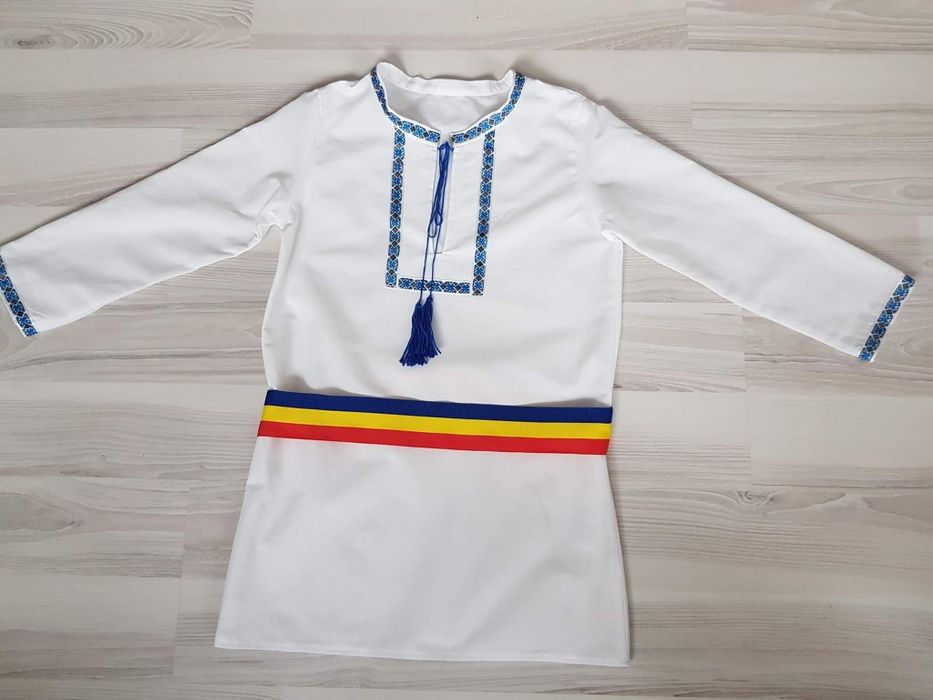 Cămașă cu motive traditionale pentru copii