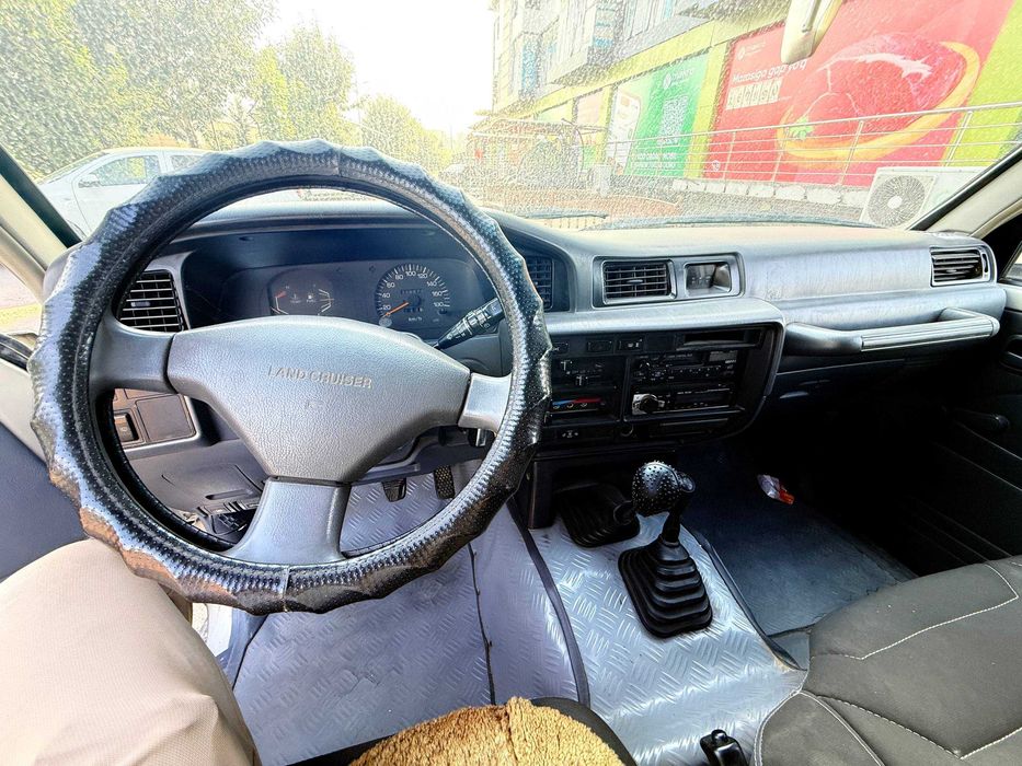 Toyota Land Cruiser 80