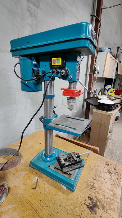 Masina de gaurit Profesionala Kraft&Dele cu cremaliera , noua nouta nefolosita !