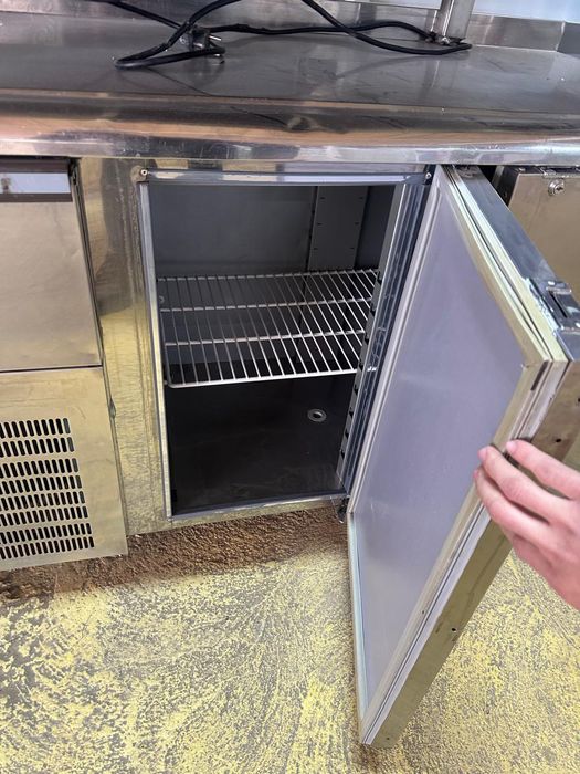 Холодильная столешница, оборудование