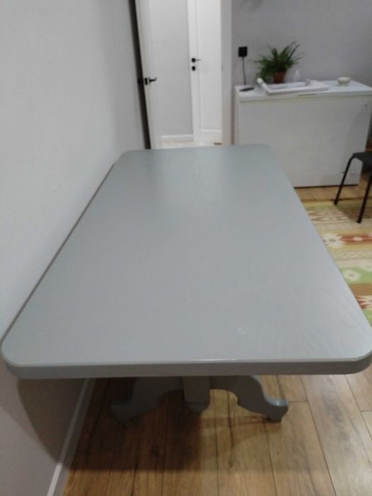 Продам кухонный стол