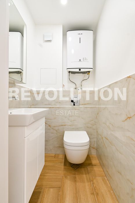 Дава се под наем Тристаен апартамент в София, Дианабад - 97 кв.м за 1296.42 € - Снимка #9