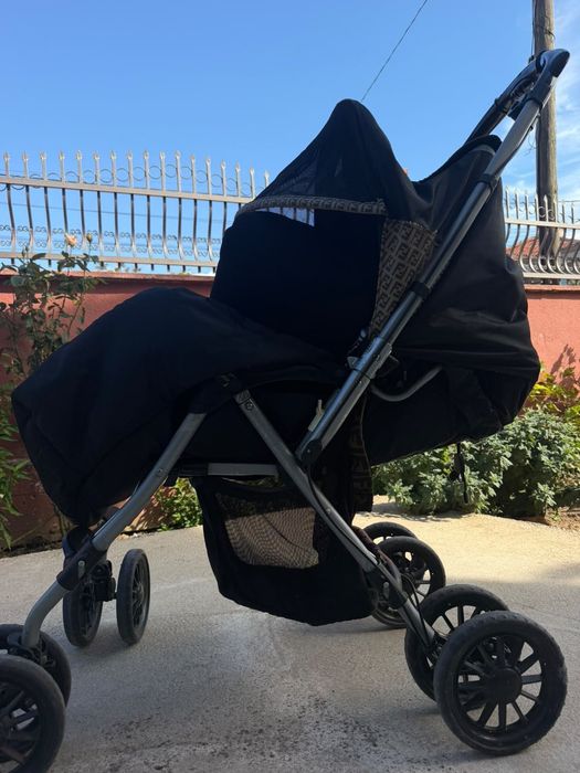 Детска количка FENDI кафяво / baby stroller FENDI brown