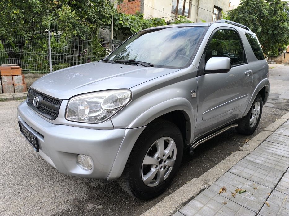 Toyta rav4 2.0 бензин 150кс 4х4 2005г