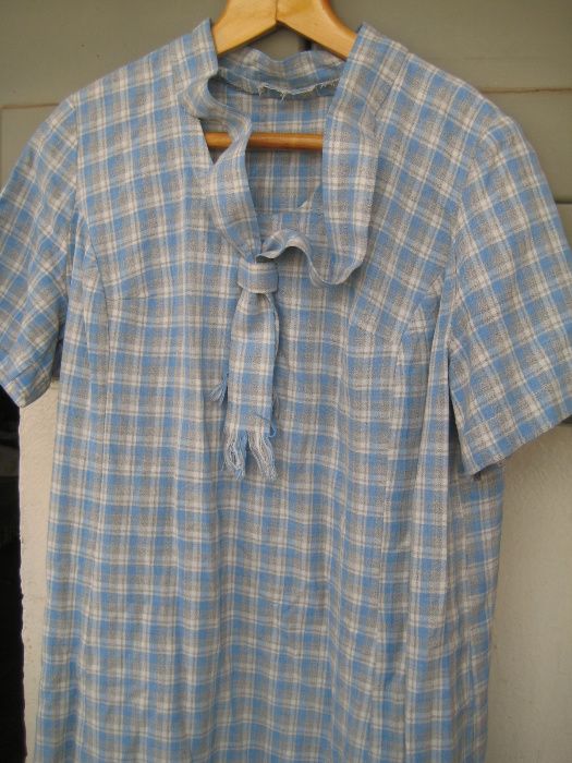 платья 52 размер продам