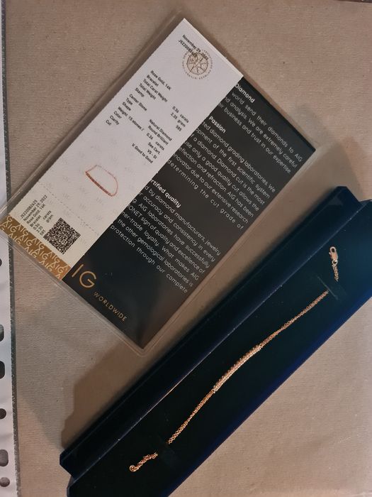 Bratara aur cu diamante