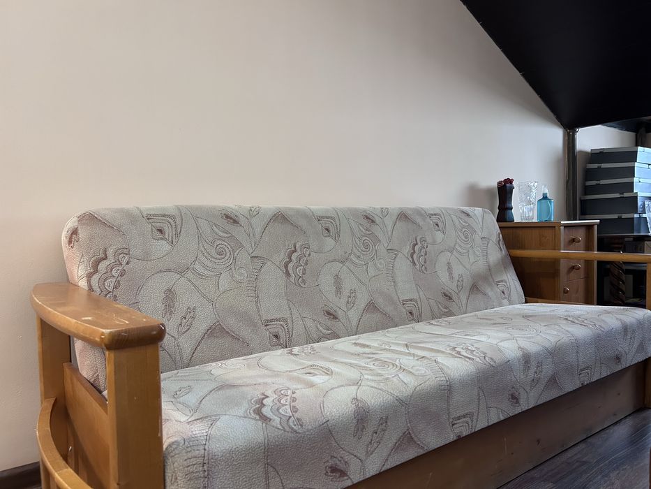 Продам диван книжка за 10 тыс.