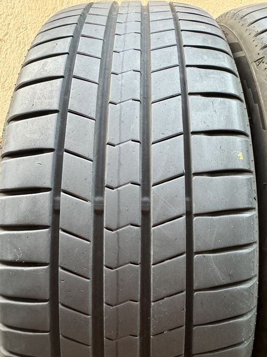 Автомобилни гуми 215 55 17 Falken